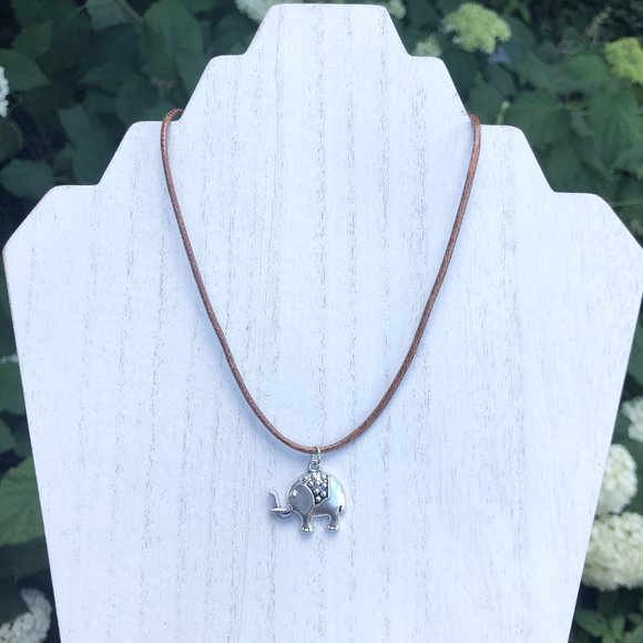 Boho Elephant Necklace - Picture 3 of 3